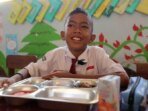 Hari Pertama Makan Bergizi Gratis di Boyolali Orang Tua Anak Lebih Senang Makan Bersama di Sekolah larosid 176441856