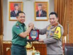 Foto-Kapolri-dan-Panglima-TNI-Tekankan-Sinergisitas-Ciptakan-Pemilu-Damai