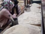 190105.183-distan-lebak-jamin-persediaan-beras-melimpah-surplus-capai-220-ribu-ton-1