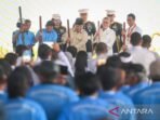 Presiden-Hadiri-Panen-Padi-Nasional-070126-hma-1a